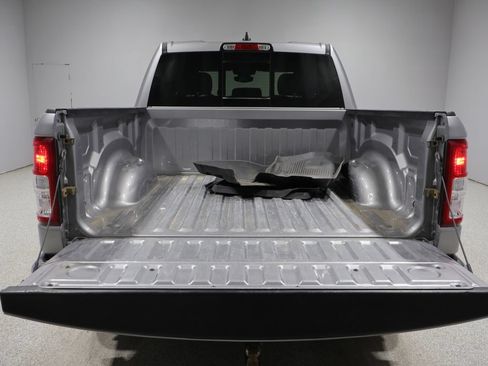 Used 2022 RAM 1500 Big Horn AWD/4WD image 4