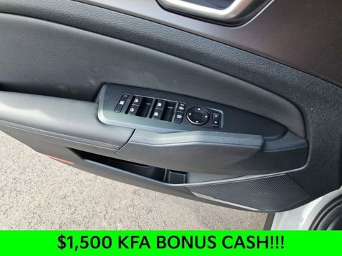 New 2026 Kia Sportage EX FWD image 19