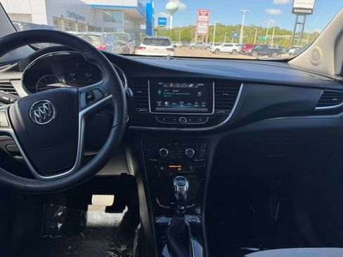 Used 2020 Buick Encore Preferred AWD/4WD image 2
