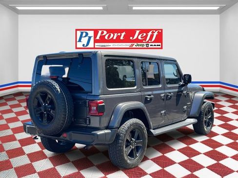 Certified 2021 Jeep Wrangler Unlimited Sahara AWD/4WD image 4