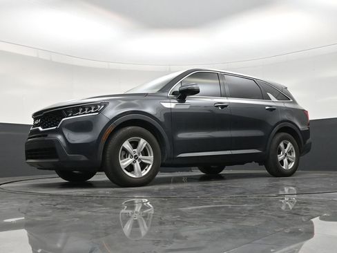 Used 2023 Kia Sorento LX FWD image 20
