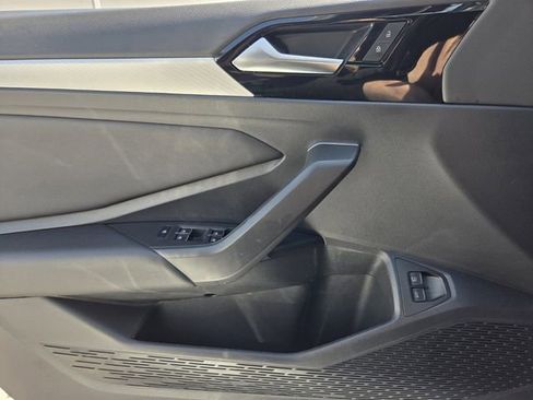 Used 2021 Volkswagen Jetta R-Line image 22