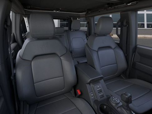 New 2025 Ford Bronco Badlands w/ Sasquatch Package AWD/4WD image 10