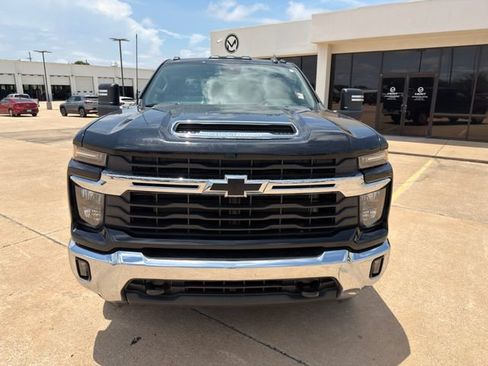 Used 2024 Chevrolet Silverado 2500 LT w/ Convenience Package AWD/4WD image 5