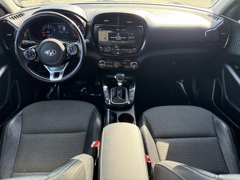 Used 2020 Kia Soul EX image 15