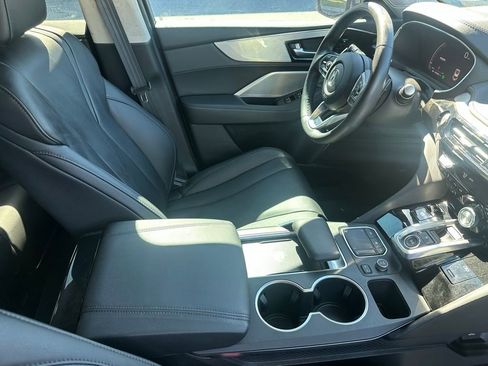 Used 2024 Acura MDX FWD image 17