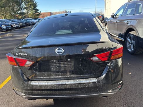 Used 2020 Nissan Altima 2.5 SR w/ Premium Package image 4