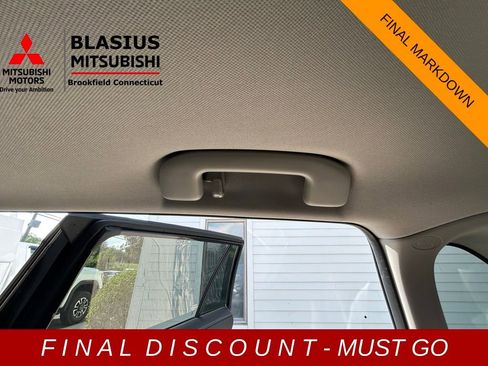 Used 2023 Toyota RAV4 Limited image 34