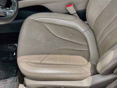 Used 2023 Lincoln Nautilus Reserve AWD/4WD image 19