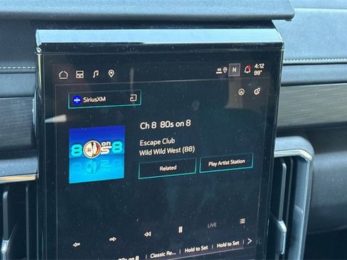 Used 2025 GMC Acadia Elevation image 18