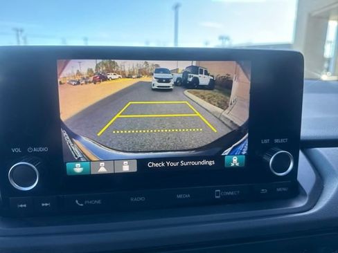 Certified 2025 Honda Accord SE image 16