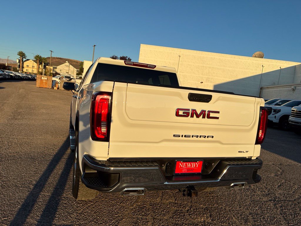 Used 2023 GMC Sierra 1500 SLT w/ X31 Off-Road Package AWD/4WD image 6