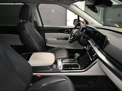 Used 2024 Kia Carnival SX Prestige image 53