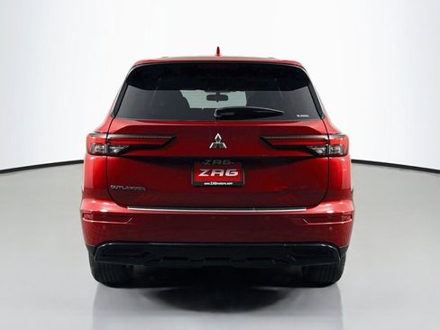 Used 2022 Mitsubishi Outlander SE AWD/4WD image 4