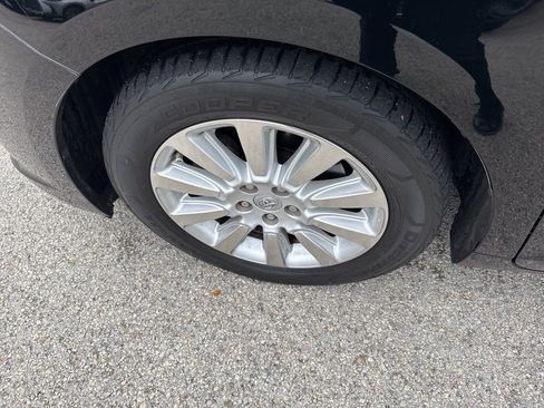 Used 2016 Toyota Sienna Limited Premium image 18