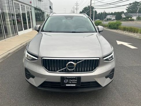 Certified 2025 Volvo XC40 B5 Plus AWD/4WD image 7