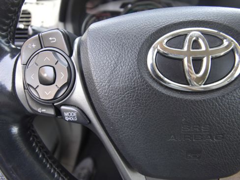 Used 2014 Toyota Venza XLE FWD image 14
