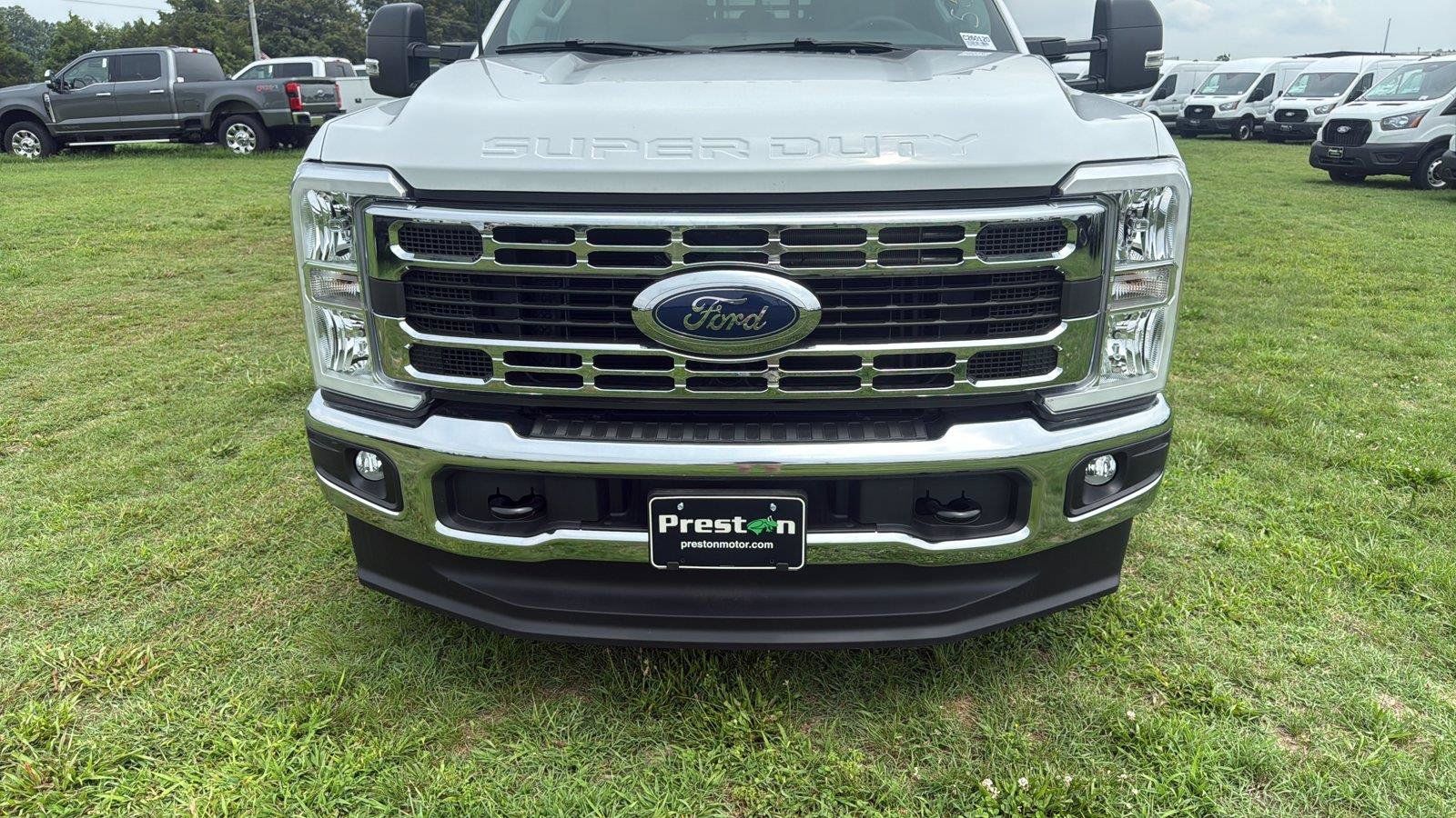 New 2026 Ford F350 XL w/ XL Chrome Package AWD/4WD image 25