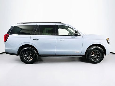 Used 2025 Ford Expedition Tremor AWD/4WD image 12
