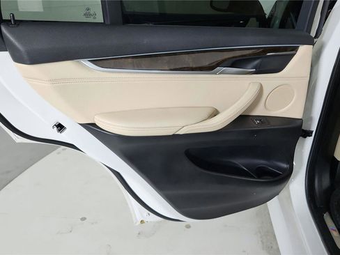 Used 2018 BMW X5 xDrive35i AWD/4WD image 25