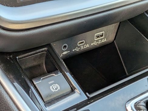 Used 2023 Subaru Legacy Premium image 23