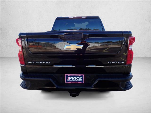 Used 2024 Chevrolet Silverado 1500 Custom AWD/4WD image 3