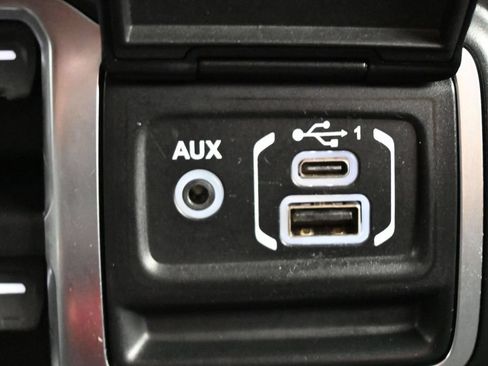 Used 2020 Jeep Gladiator Rubicon AWD/4WD image 14