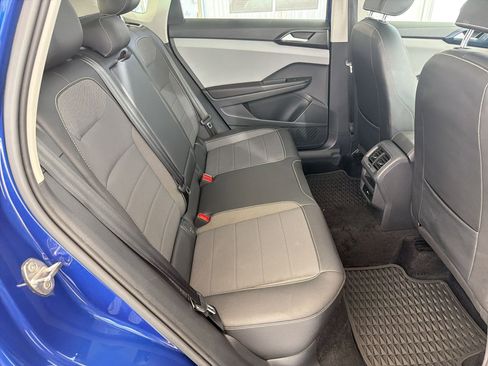 Used 2022 Volkswagen Taos SE image 29