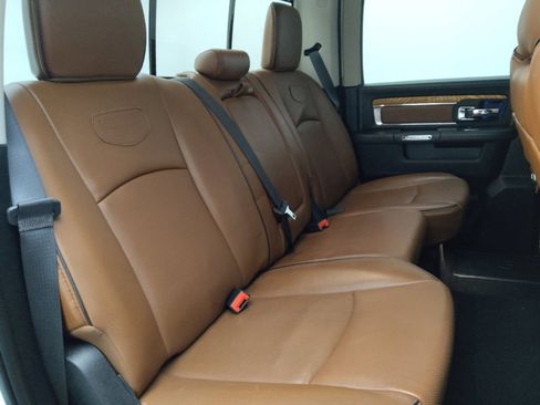 Used 2018 RAM 1500 Laramie Longhorn image 19