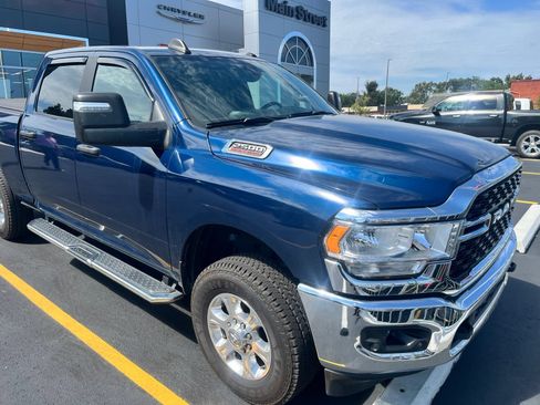 Used 2024 RAM 2500 Big Horn w/ Level 2 Equipment Group AWD/4WD image 16