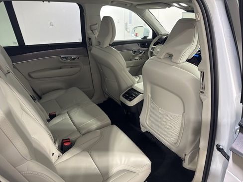 New 2026 Volvo XC90 B6 Ultra w/ Protection Package AWD/4WD image 24