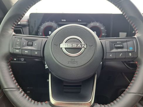 Used 2025 Nissan Kicks SR image 20