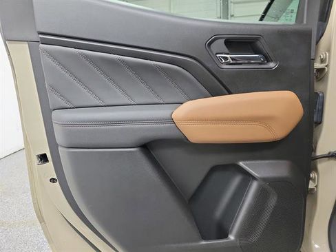 Used 2024 GMC Canyon AT4 w/ AT4 Premium Package image 10