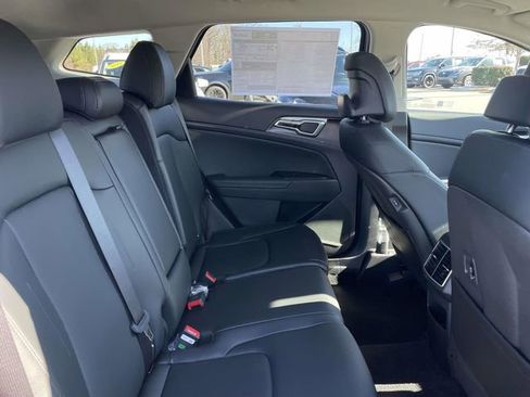New 2026 Kia Sportage EX image 22