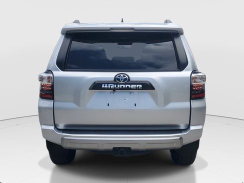 Certified 2024 Toyota 4Runner TRD Off-Road Premium w/ Off Road Premium Plus Package AWD/4WD image 4