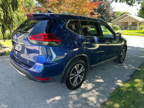 Used 2017 Nissan Rogue SL w/ SL Premium Package FWD image 7
