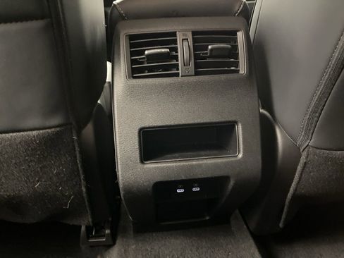 Used 2025 Mitsubishi Outlander SE image 25