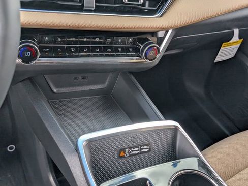 New 2026 Chevrolet Equinox ACTIV w/ Convenience Package III FWD image 11