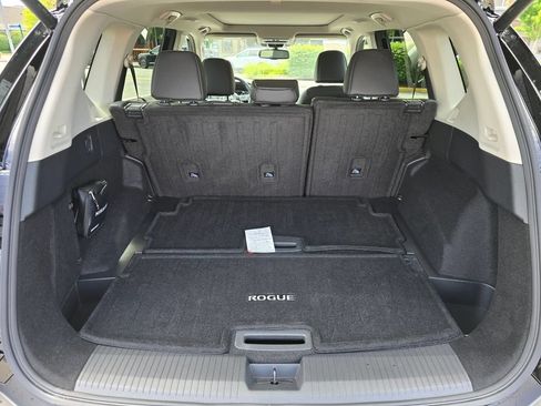 Used 2023 Nissan Rogue SL w/ SL Premium Package AWD/4WD image 17