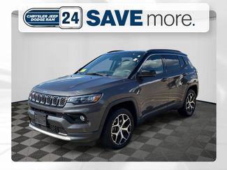 Used 2024 Jeep Compass Limited w/ Sun and Sound Group AWD/4WD 360° Tour