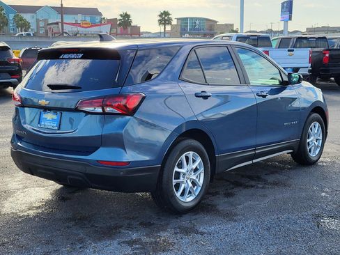 Used 2024 Chevrolet Equinox LS w/ LS Convenience Package image 5