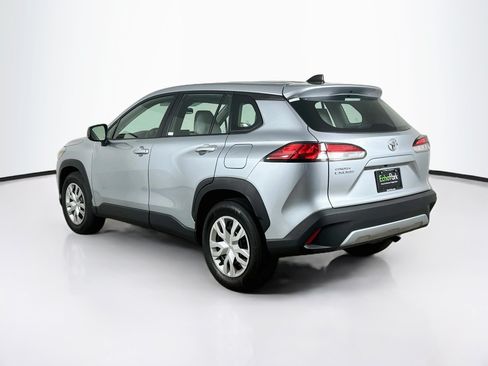 Used 2025 Toyota Corolla Cross L FWD image 5