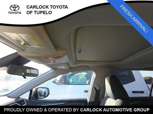 Used 2025 Toyota RAV4 XLE w/ Convenience Package image 9