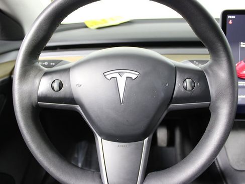 Used 2023 Tesla Model 3 Standard Range image 14
