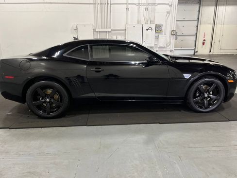 Used 2010 Chevrolet Camaro LT image 8