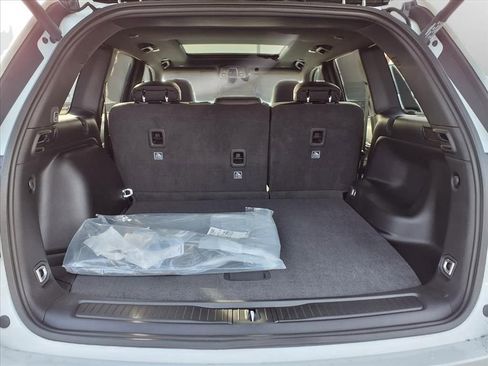 New 2025 Jeep Grand Cherokee Limited image 25