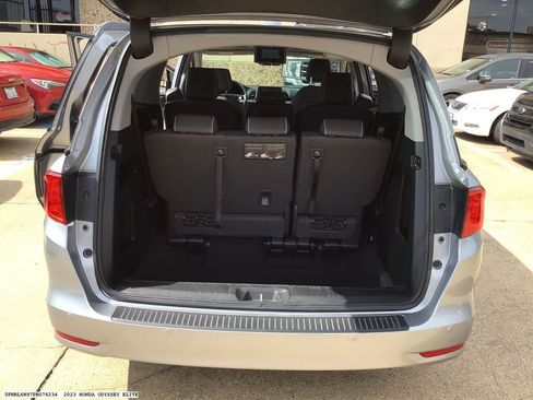 Used 2023 Honda Odyssey Elite image 12