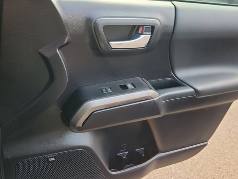 Used 2021 Toyota Tacoma TRD Pro AWD/4WD image 15