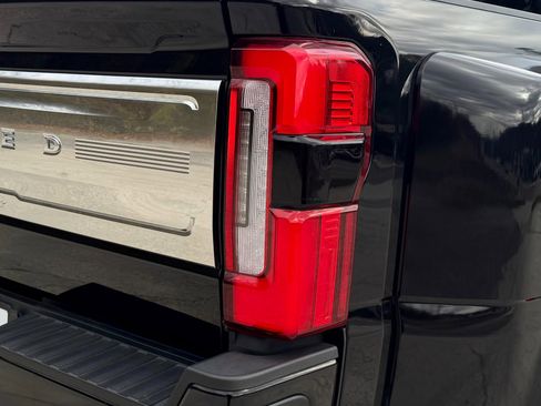 Used 2024 Ford F450 Limited w/ FX4 Off-Road Package image 92