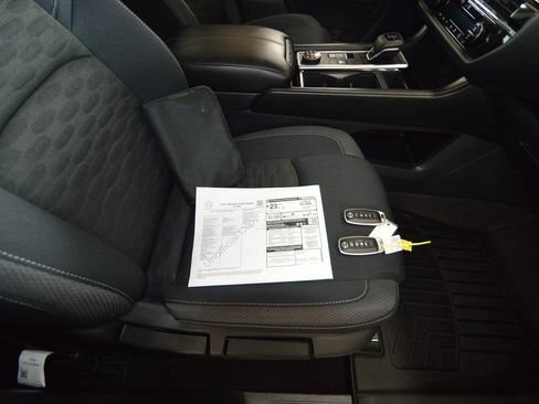 Used 2025 Nissan Pathfinder SV w/ SV Premium Package AWD/4WD image 5